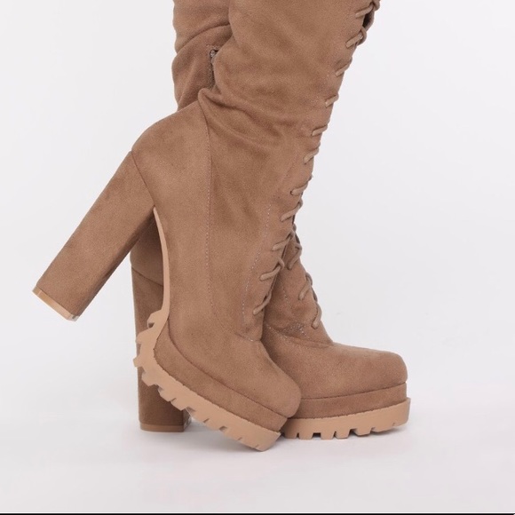 THIGH HIGH BOOTS - Picture 3 of 6